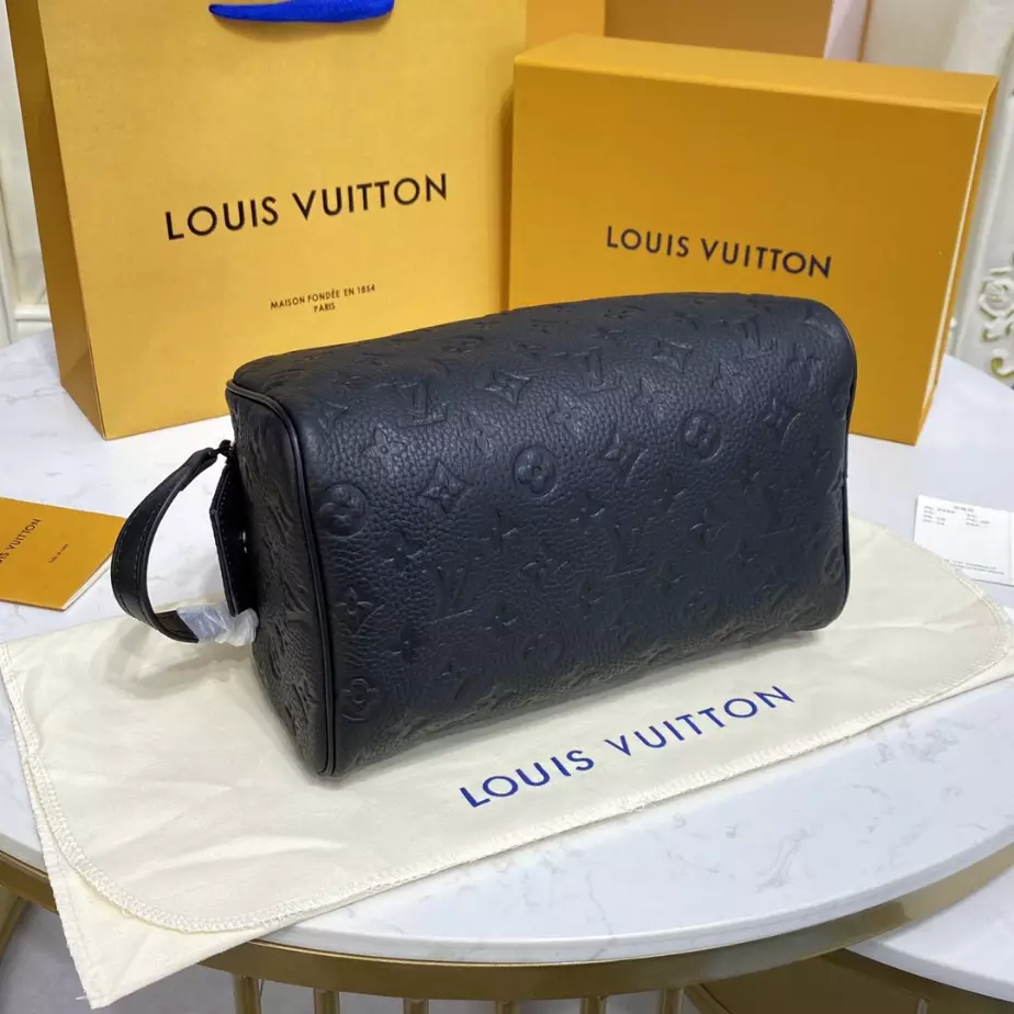 Louis Vuitton Dopp Kit Monogram Taurillon Leather - LW144 - Image 3