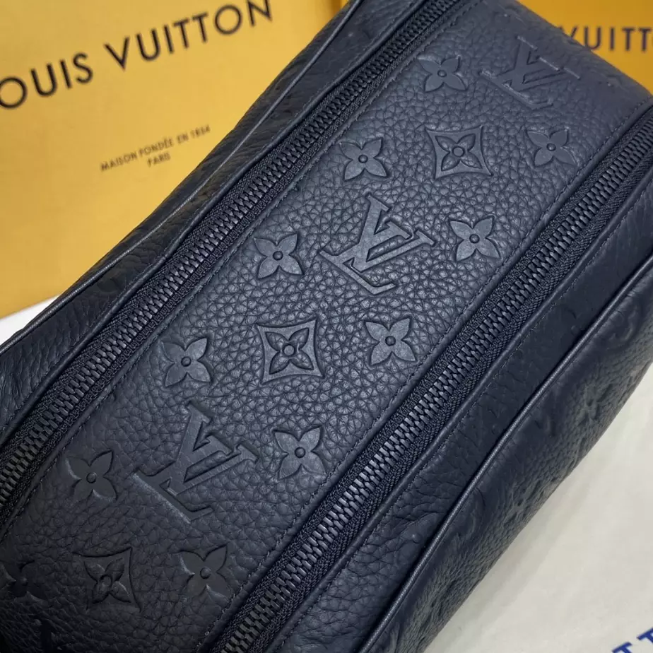 Louis Vuitton Dopp Kit Monogram Taurillon Leather - LW144 - Image 8