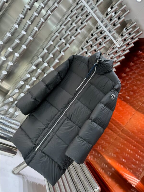 MONCLER Owens Cyclopic Puffer Black Coat – MC144 - Image 5