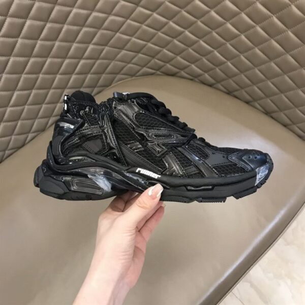 BALENCIAGA RUNNER SNEAKERS IN BLACK – BLA007 - Image 5