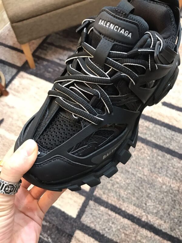 BALENCIAGA TRACK 3.0 SNEAKERS FULL BLACK – BLA004 - Image 2