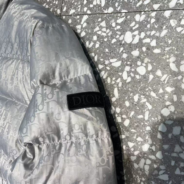 DIOR OBLIQUE DOWN JACKET TECHNICAL JACQUARD – DRC020 - Image 7