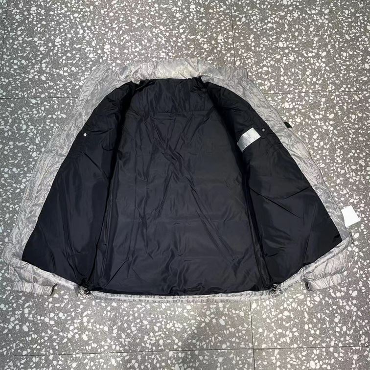 DIOR OBLIQUE DOWN JACKET TECHNICAL JACQUARD – DRC020 - Image 8