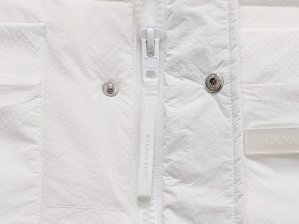 CANADA GOOSE WHITE VEST – CN33 - Image 2