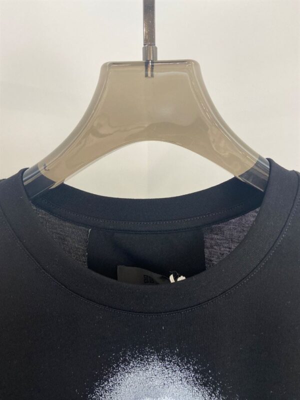 GIVENCHY 4G T-SHIRT WITH TAG EFFECT MOON PRINT IN BLACK – GTS011 - Image 4