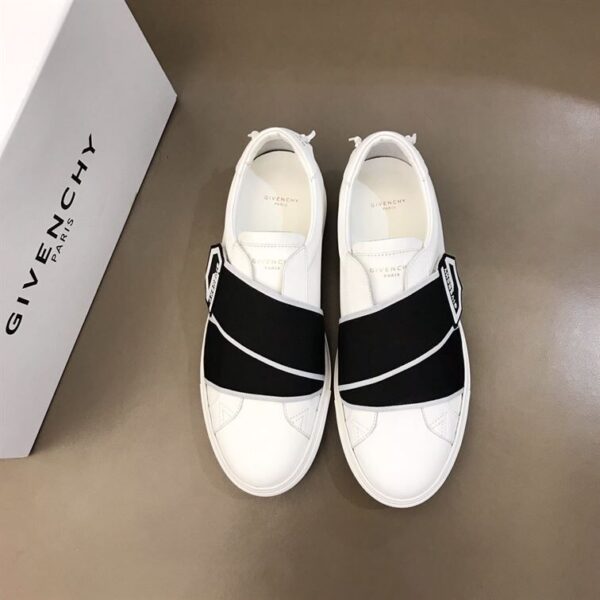 GIVENCHY ELASTICATED LOGO STRAP SNEAKERS – GVC004 - Image 3