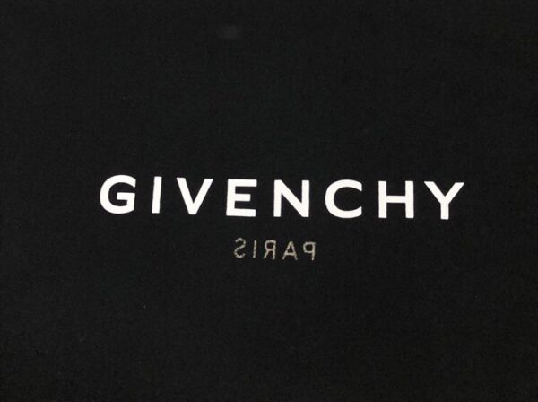 GIVENCHY REVERSE OVERSIZED T-SHIRT IN BLACK – GTS008 - Image 6