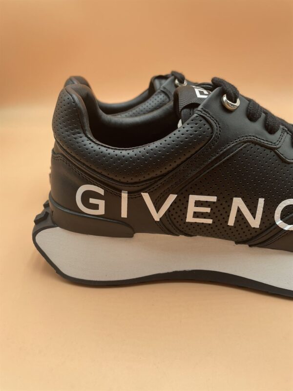 GIVENCHY RUNNER SNEAKERS IN PERFORATED LEATHER – GVC003 - Image 5