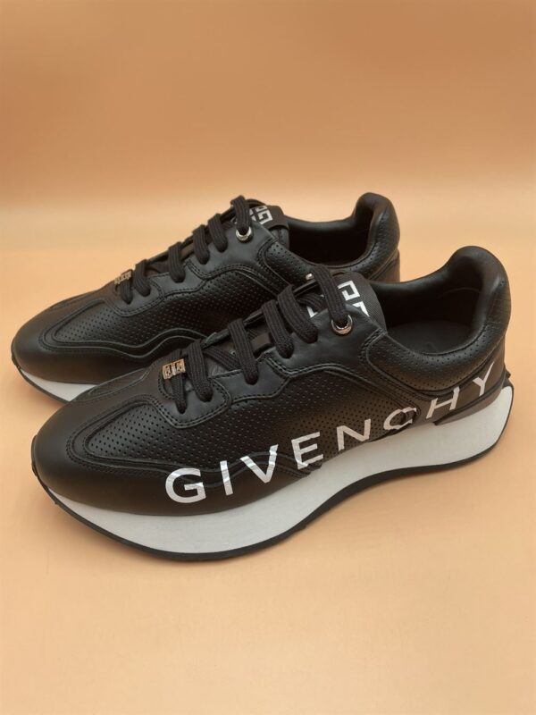 GIVENCHY RUNNER SNEAKERS IN PERFORATED LEATHER – GVC003 - Image 4