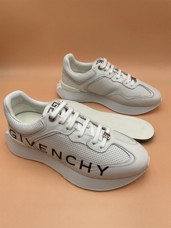 GIVENCHY RUNNER SNEAKERS IN PERFORATED LEATHER – GVC006 - Image 6