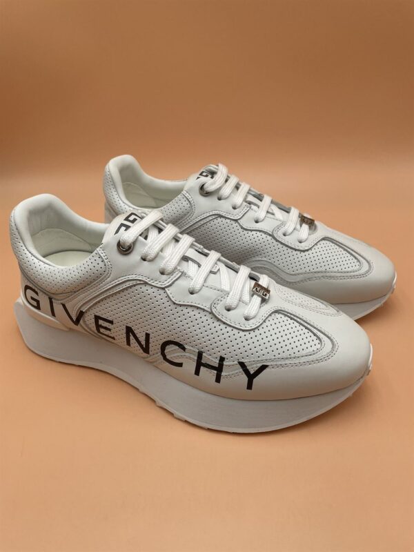 GIVENCHY RUNNER SNEAKERS IN PERFORATED LEATHER – GVC006 - Image 7