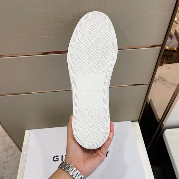 GIVENCHY SNEAKERS CITY IN GRAINED LEATHER – GVC014 - Image 8