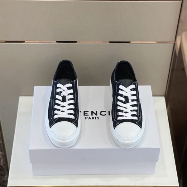 GIVENCHY SNEAKERS CITY IN GRAINED LEATHER – GVC014 - Image 2