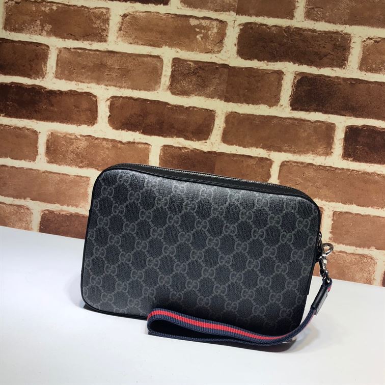 GUCCI GG SUPREME CLUTCH - BG029 - Image 3