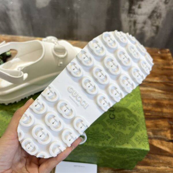 GUCCI WOMEN'S HORSEBIT FLATFORM SANDAL WHITE RUBBER – GSL017 - Image 4