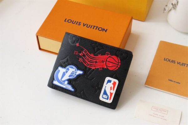 LOUIS VUITTON LVXNBA MULTIPLE WALLET - WLV007