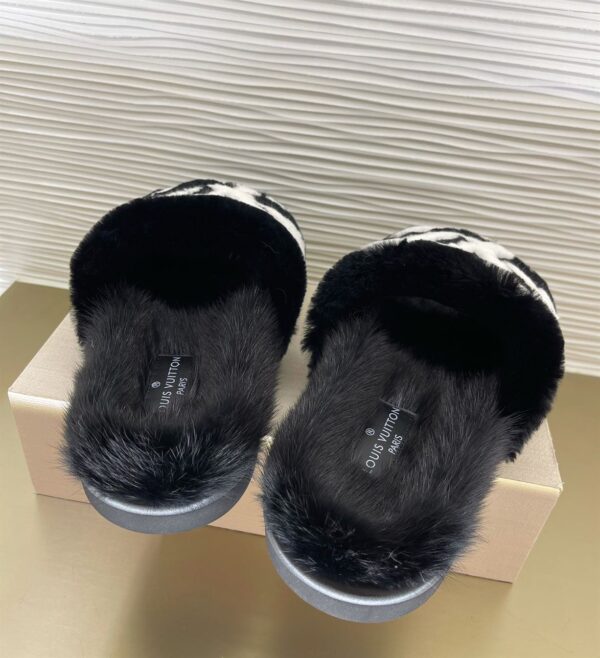 LOUIS VUITTON POOL PILLOW COMFORT MULES – LVSD053 - Image 6