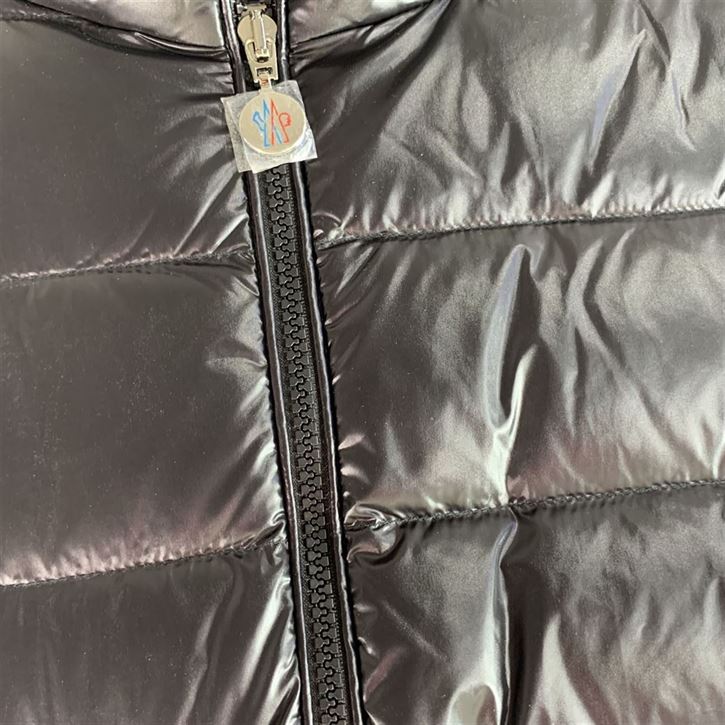 MONCLER ACORUS SHORT DOWN JACKET – MC106 - Image 7