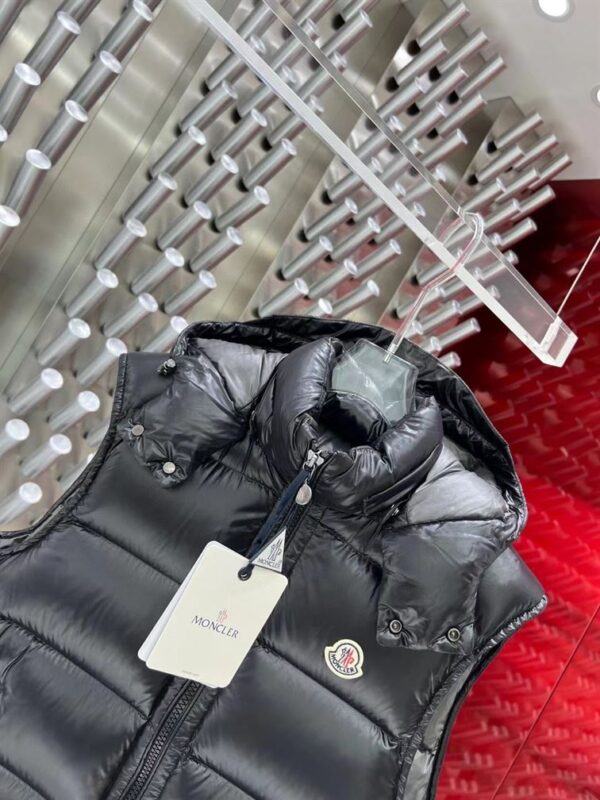 MONCLER DOWN GILET – MC133 - Image 4