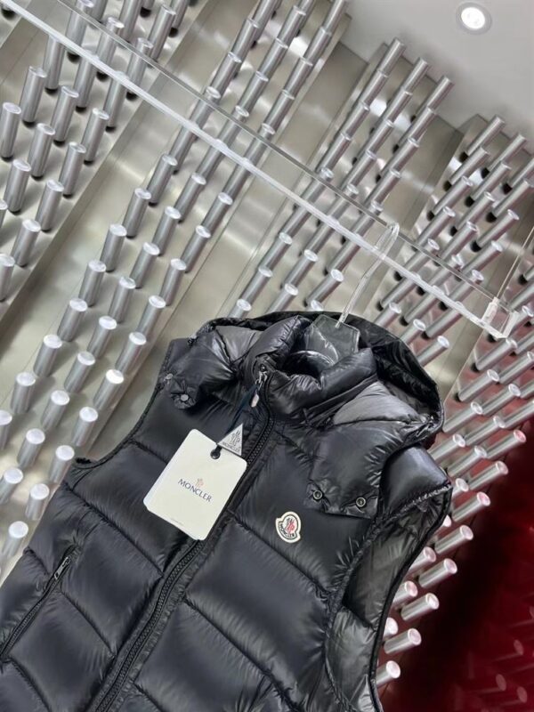 MONCLER DOWN GILET – MC133 - Image 9