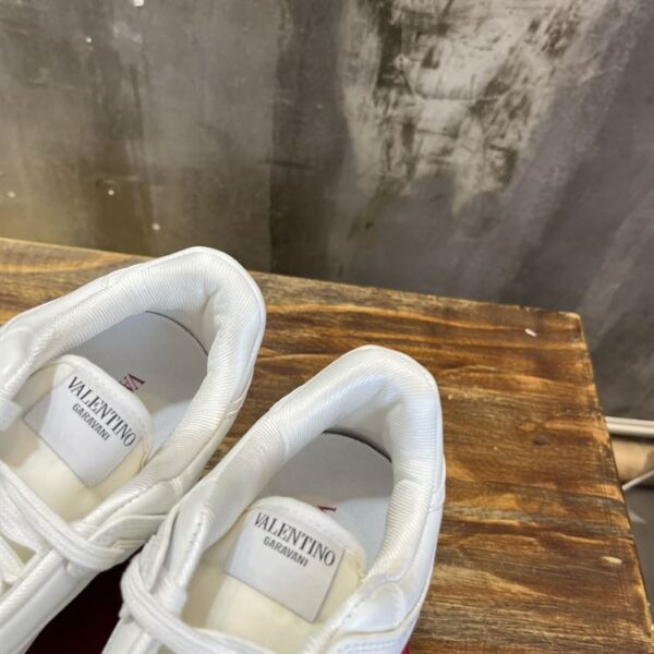 VALENTINO FREEDOTS LOW-TOP SNEAKER IN CALFSKIN – VN003 - Image 6